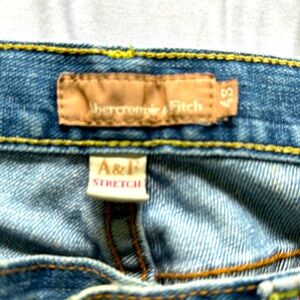 Abercrombie & Fitch jeans size 4 short